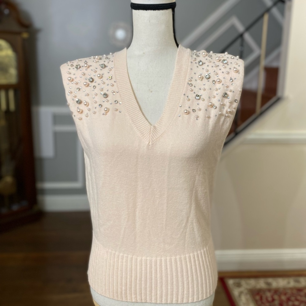 Pale Pink Sleeveless Sweater Top
